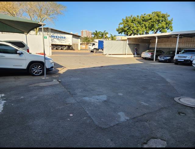 1,000M² WAREHOUSE TO LET IN SPRINGFIELD